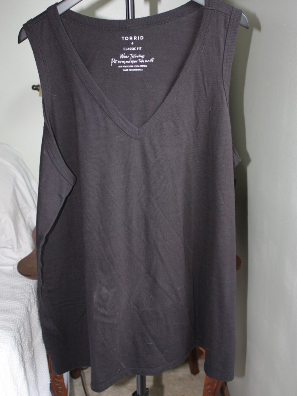 Torrid Black Classic Fit V-Neck Tank Top Sleeveless Basic Shirt Size 4 / 4X